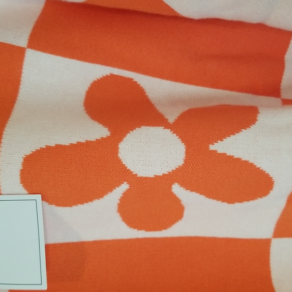 Orange and White Floral Checkered Sweater Bright Retro Soft NWT Size Large - Picture 3 of 6